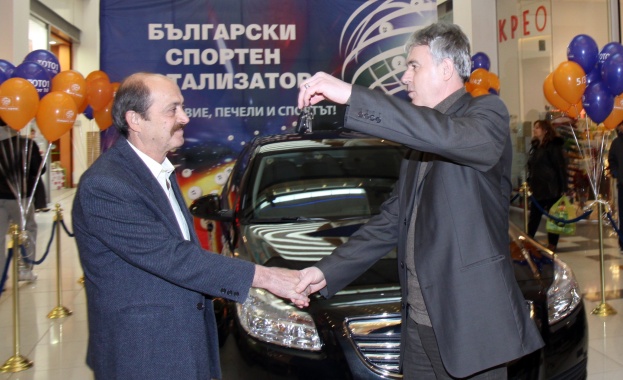 С фиш за 5.20 лв. късметлия спечели „Opel Insignia”  