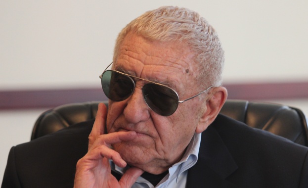 Спра ли да работя, трябва да умра