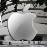 Apple следи потребителите си с ново приложение 
