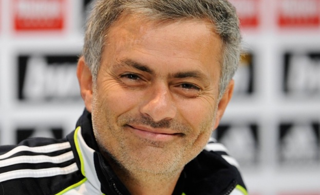 Старши треньорът на Рома Жозе Моуриньо накара почитателите на тима