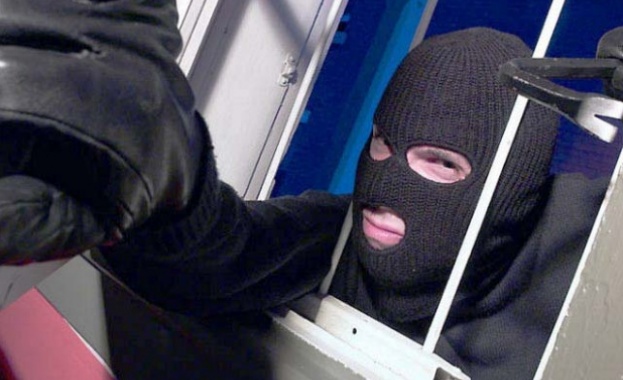 Фалшив сигнал за грабеж в офис на каса за плащане