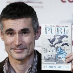 "Pure" на Андрю Милър грабна приза Книга на годината  