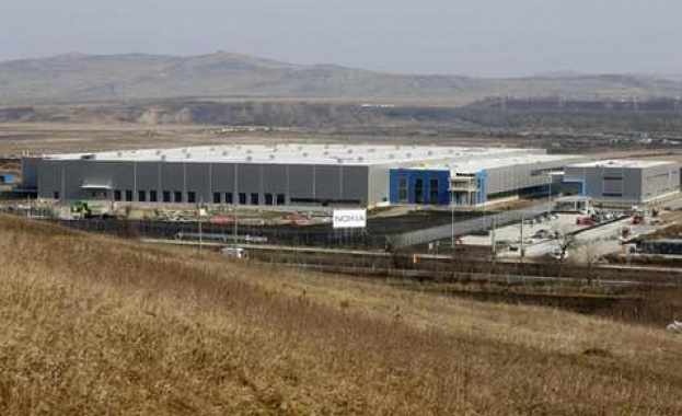 „Делонги” купи база на „Нокиа” в Румъния  