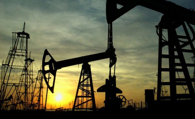 САЩ: Спрете да купувате петрол от Иран