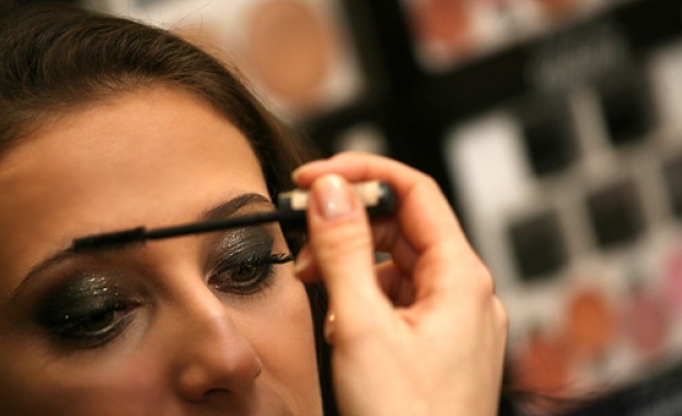 Курс за грим: Как да разбереш кое обучение ще ти даде реални умения, а не само сертификат?