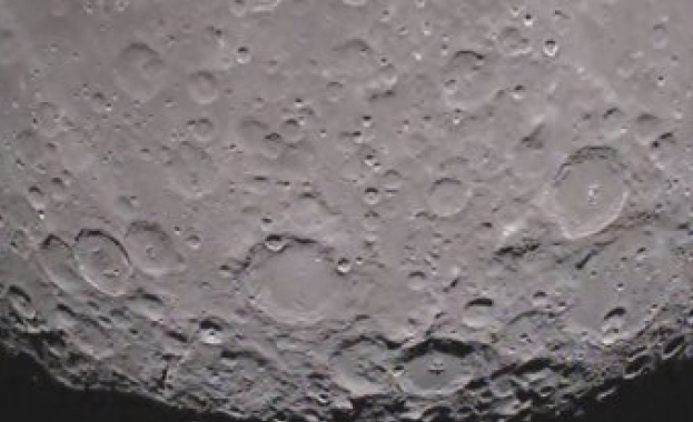 Нова теория за образуването на Луната