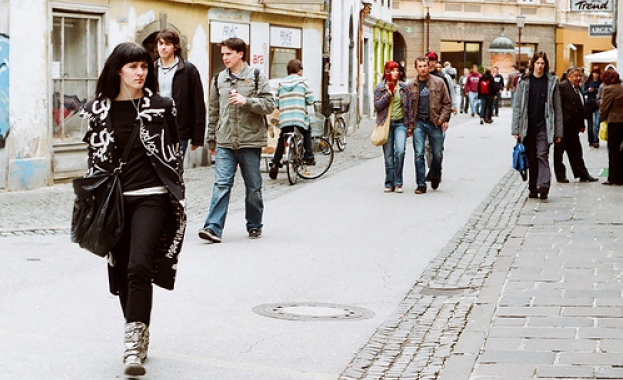 Словения затваря границите си за мигранти