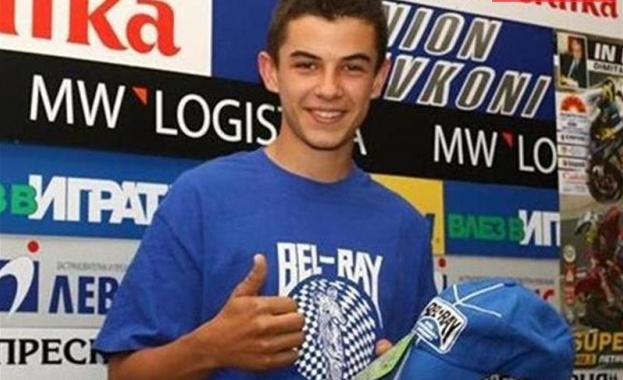 Ангел Караньотов сложи край на кариерата си  