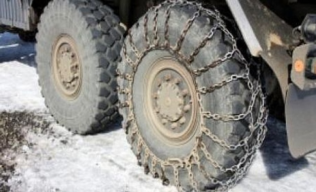 Пуснаха товарните камиони да се движат по магистралата Солун