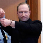 Брайвик герой в театрално представление  