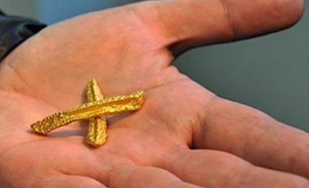Художник получи компенсация за загубени пържени картофи