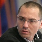 Телевизиите щедро показват дебили, които се самонаричат "националисти"