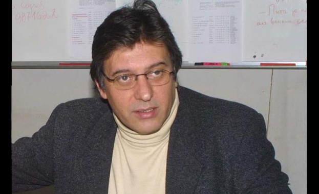 Близки и приятели изпратиха журналиста Сашо Авджиев  