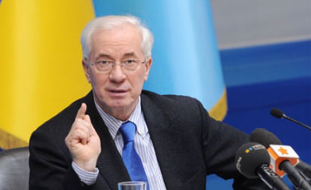 Азаров: Киев не се е отказал от споразумение с ЕС