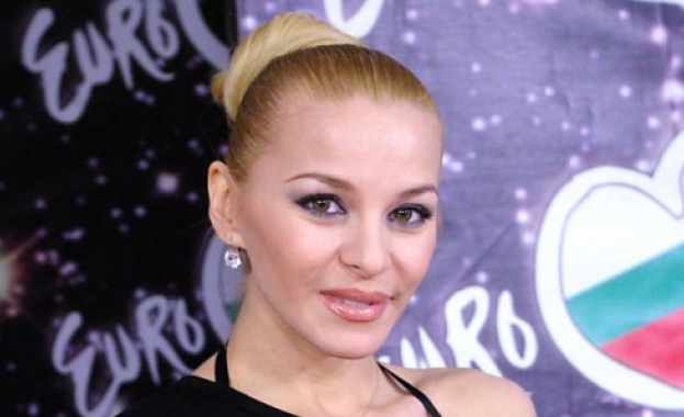 Бой Джордж лично агитира да се гласува за Десислава на Евровизия 2012