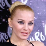 Бой Джордж лично агитира да се гласува за Десислава на Евровизия 2012