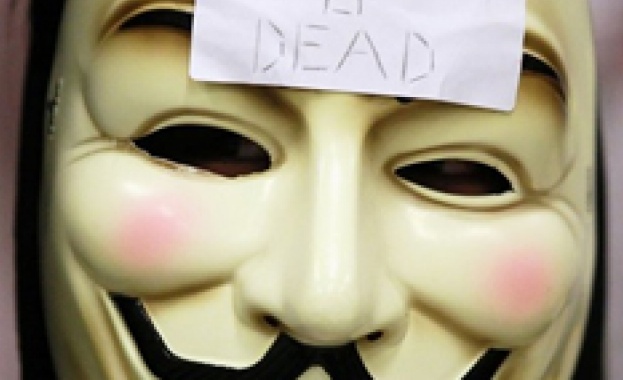 "Анонимните": Пуснете Асандж или ще си платите! 