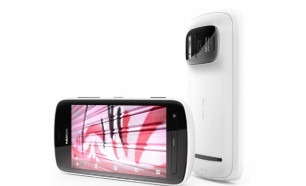 Nokia 808 Pure View