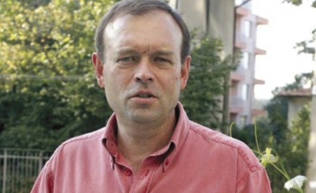 Психологът Христо Монов пред КРОСС: Не сме грижовни към децата си