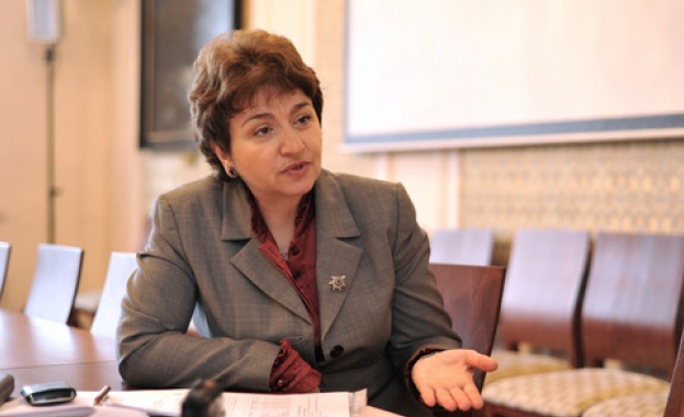 Меглена Плугчиева :България вече е в тежка политическа криза, която преминава и в институционална