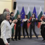 Българско хоро разлюля Европейския парламент