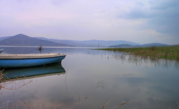 Най-малко 30 души са се удавили в езеро в Уганда по време на празненство
