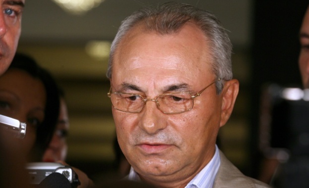 Доган се връщал в политиката