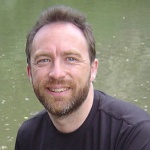 Създателят на Уикипедия защити правото на достъп до информация