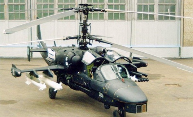 Модернизираният разузнавателно-ударен хеликоптер Ка-52М е бил успешно изпитан в хода
