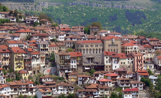 Над 50 европейски града ще закичат мартеници в подкрепа на Велико Търново 