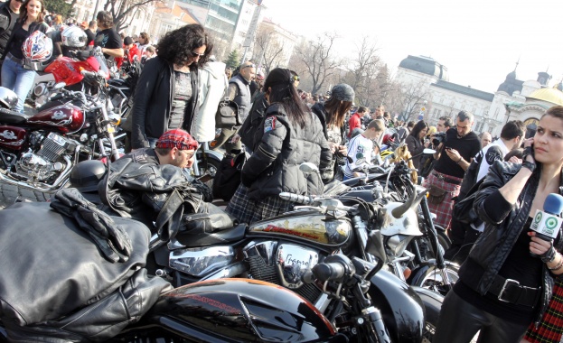 Организация на движението за откриването на мото-сезон 2014 