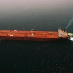 Нови замърсявания в Крим заради петролния разлив от руски танкери