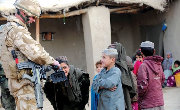 Още 15 афганистански граждани сътрудници на румънските въоръжени сили и