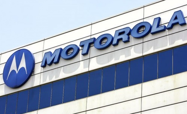 Официално: Lenovo купи Motorola от Google