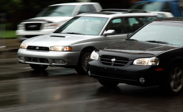 Натоварен е трафикът от Ботевград до входа на София