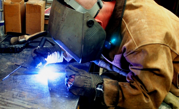 Работещи първа и втора категория труд в стачна готовност