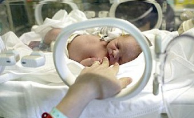 Недоносените бебета страдат от дихателни проблеми 