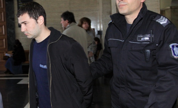 Десетки били очевидците на клането пред столичния клуб "Соло"