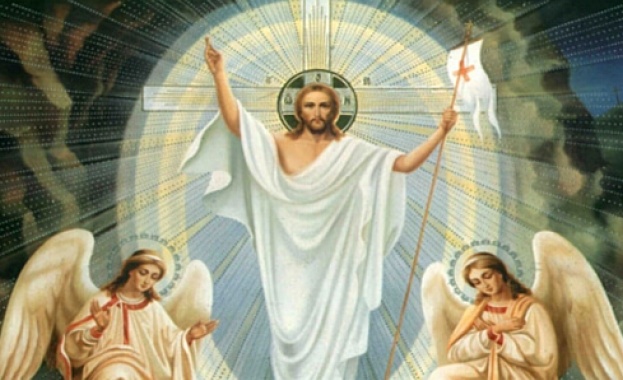 Днес е Великден Възкресение Христово Този ден Господ е
