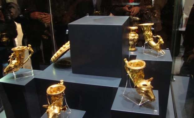 Панагюрското злато отново е у дома си Тракийското съкровище пристигна