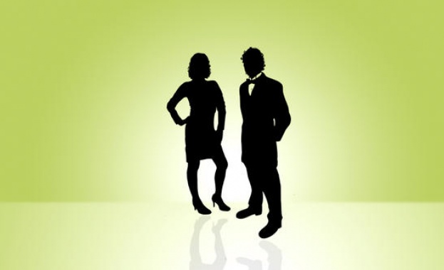 Мъжете следят новините, но от жените идват новостите