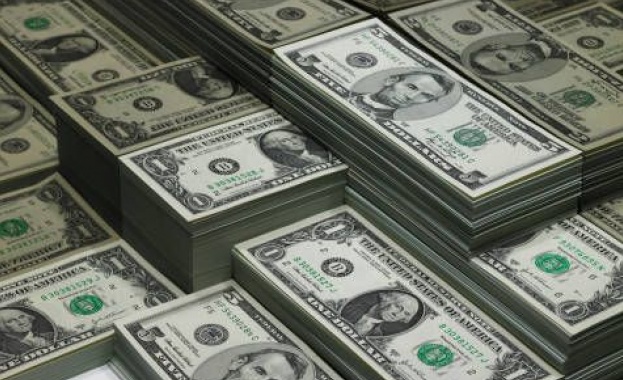 Близо 940 000 недекларирани щатски долара откриха митническите служители при