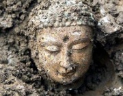 Не вървете след никого...