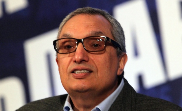 Костов категоричен - няма да се връща към политиката