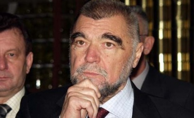 Стипе Месич: Младите са отровени от национализъм