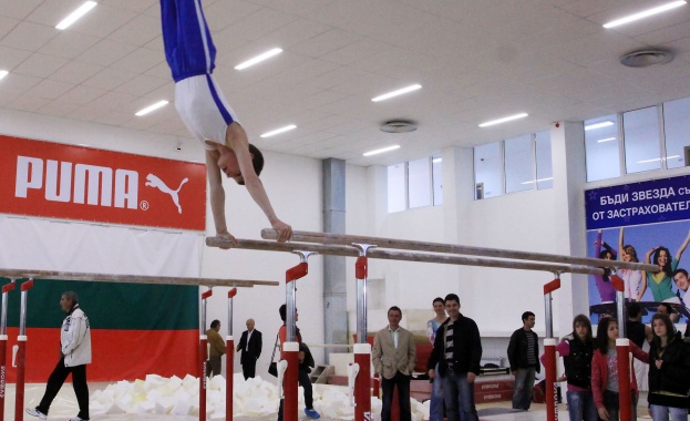 Спортна зала „Нефтохим"  в Бургас отваря врати безплатно