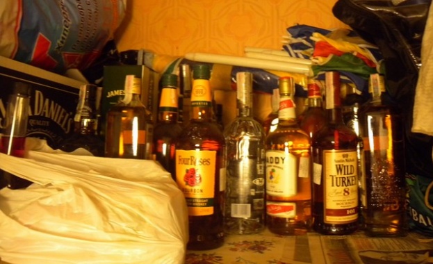 Иззеха над 600 литра алкохол-менте от  магазин в Асеновград 