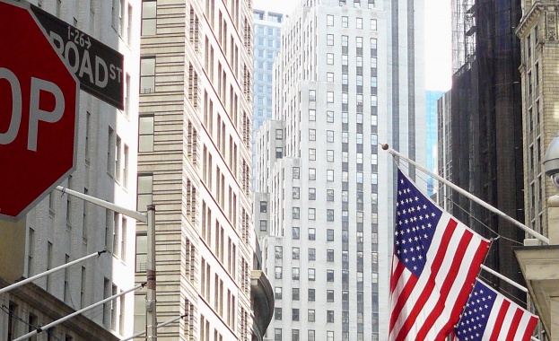 Водещите индекси на Wall Street с резки понижения за 2014