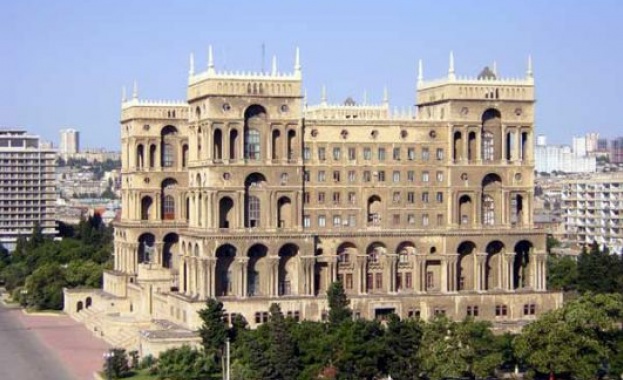 Азербайджан избира президент