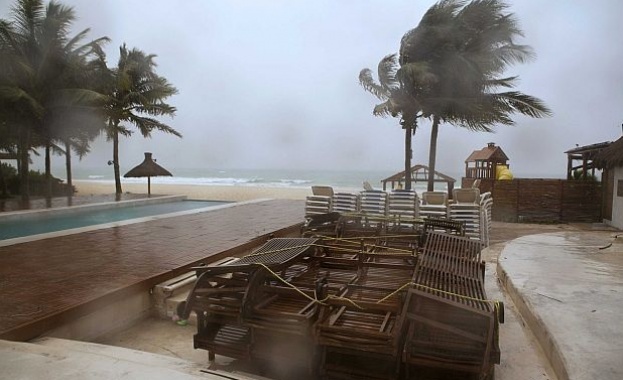 Повече от 2 01 милиона души са засегнати от тропическата буря